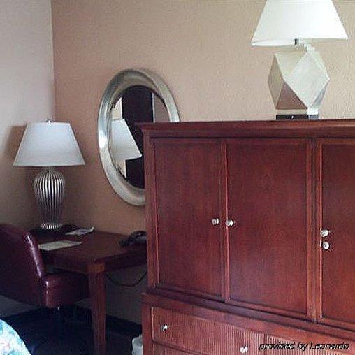 Sunlac Inn Lakota 客房 照片
